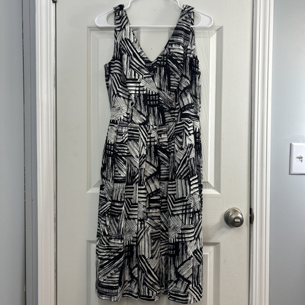 Women's Linen Blend Black White Abstract V-Neck Midi Dress CottageCore Office